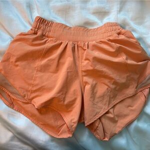 Lululemon HOTTY Hot Shorts High Rise 4 inch